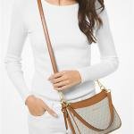 Jet Set Medium Logo Shoulder Bag